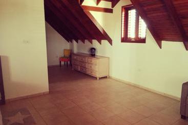تختخواب و صبحانه Landhuis Belnem Bonaire