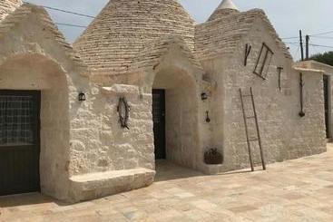 استراحتگاه Borgo D'itria
