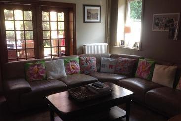 تختخواب و صبحانه Guesthouse  T Goed Leven