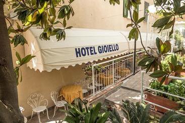 Bed And Breakfast Gioiello - Celle Ligure