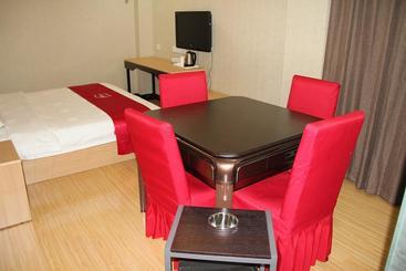Thank Inn Chain Hotel Hubei Huanggang Huangzhou District Qingzhuanhu Road