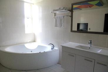 Yue Xin Motel