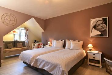 B&b Charming Escape