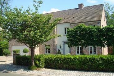 B&b Charming Escape