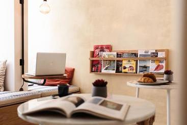 هتل Dear Lisbon - Living House