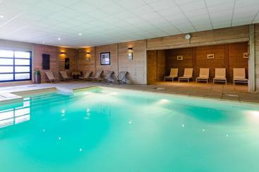 هتل Les Chalets De Rosael  Val Thorens