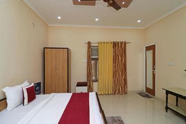 هتل Nirmal Palace