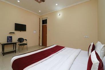 هتل Nirmal Palace