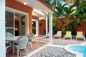 هتل Casa Mulder By Redawning