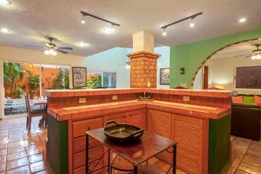 هتل Casa Mulder By Redawning