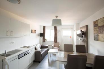 اقامتگاه Holiday Suites Oye Plage