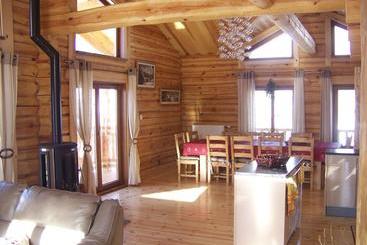 هتل Chalet Leslie Alpen