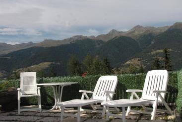 هتل Residence Bucaneve