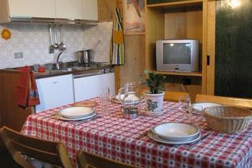 هتل Residence Bucaneve