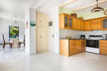 Villa Afrodite