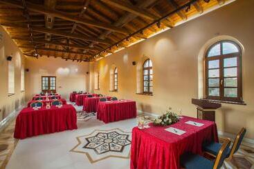 בית מלון כפרי Mystras Grand Palace Resort & Spa