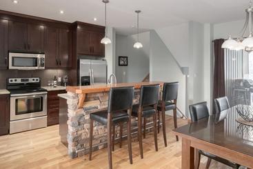 هتل The Residences At Fairmont Ridge