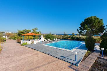 هتل Villa Picolo Paradise