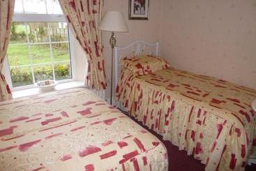 Meadowside B&b