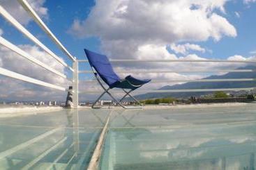 هتل Always Sunshine Inn