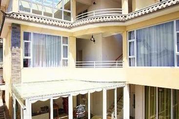 هتل Always Sunshine Inn