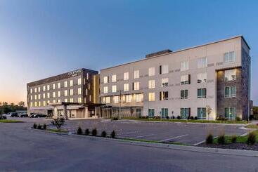 هتل Courtyard By Marriott St Paul Woodbury