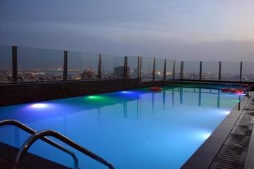 هتل Juffair Avenue Suites