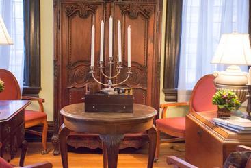 هتل The Historic Benner Mansion