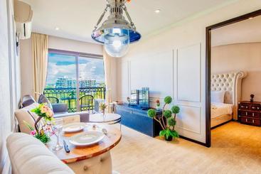 هتل Venetian Resort Jomtien