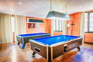 هتل Venetian Resort Jomtien