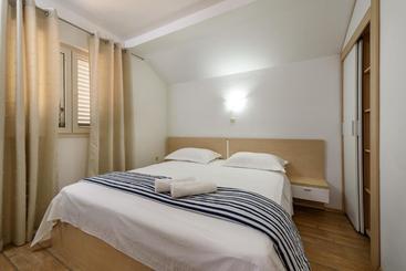 هتل Apartments Kudelik