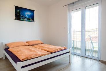 هتل Nemira Sunny Apartments