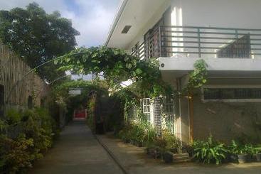 هتل Charm Guest House