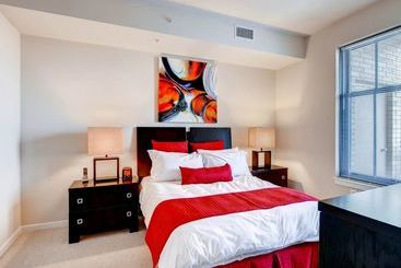 هتل Global Luxury Suites at Metropolitan South