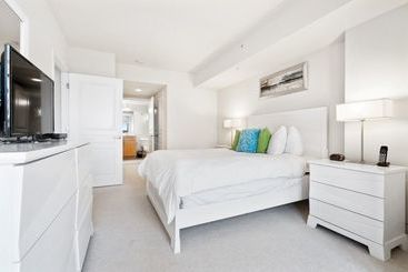 هتل Global Luxury Suites at Metropolitan South