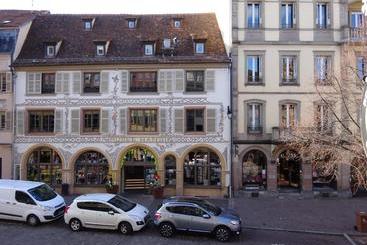 هتل Gîtes 23 Rue Des Têtes