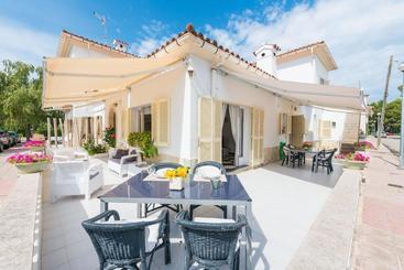 Villa Bambu