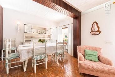 Villa Hibiscus