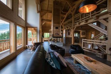 هتل Chalet Carnauba  Alpine Descents