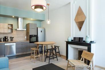 هتل La Maison Des Vendangeurs Sur Mer