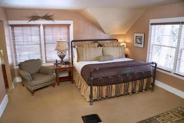 هتل Lara House Bed And Breakfast