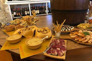 هتل Antico Borgo La Commenda