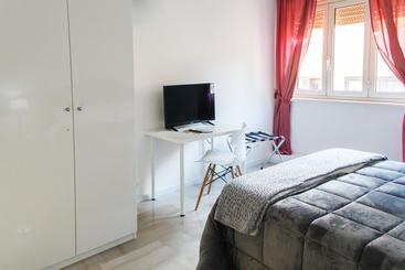 هتل B&b Porta Di Ponte
