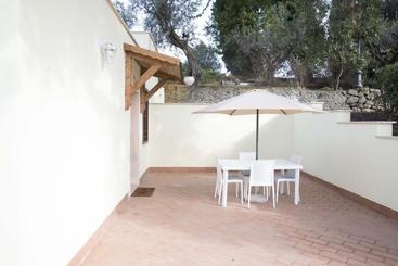 هتل La Dolce Casetta