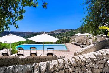 هتل Relais Villa Del Monte