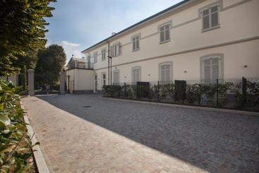 هتل Residence Le Querce
