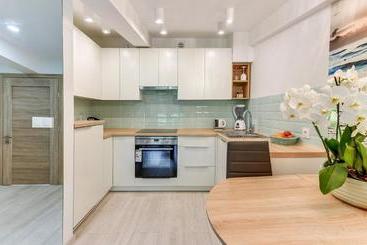 هتل Dom & House Apartments Glamour Sopot