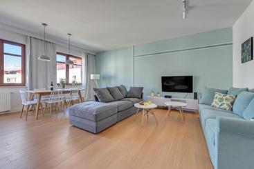 هتل Grand Apartments  Neptun Park