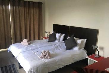 هتل Suiderhof Selfcatering