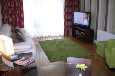 هتل Titanic View Apartment